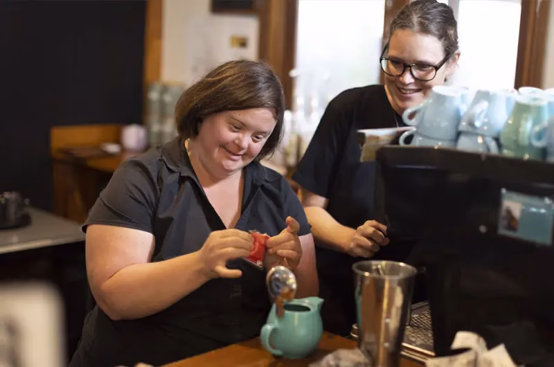 thebookreview_SUMMERLANDFARMF